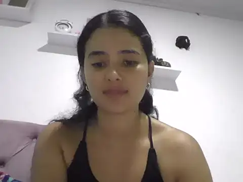Snapshot of micaelamoreno18 chatting on 05-28-26, 12:51 micaelamoreno18 online show from 05-28-26, 12:51