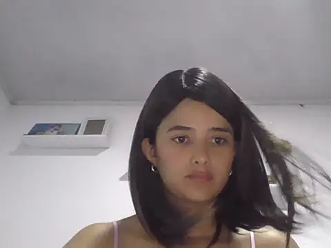 micaelamoreno18 online show from 07-25-26, 07:53