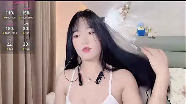 Snapshot of chunchun_2026 chatting on 06-18-26, 02:33 chunchun 2026 online show from 06-18-26, 02:33