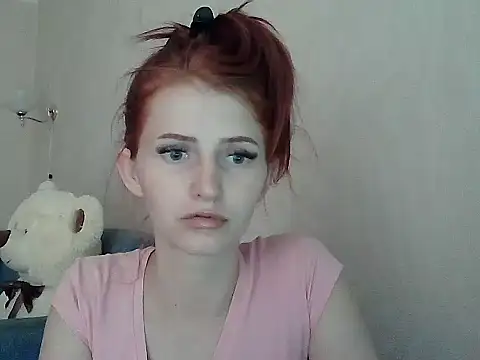 Snapshot of ViolaHot_ chatting on 07-13-26, 02:05 ViolaHot online show from 07-13-26, 02:05