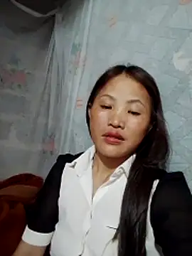 Snapshot of Malin_9k chatting on 06-17-26, 02:05 Malin 9k online show from 06-17-26, 02:05
