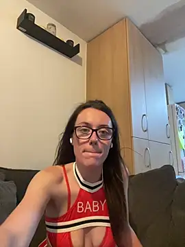 Snapshot of Laurenwexx chatting on 05-27-26, 07:32 Laurenwexx online show from 05-27-26, 07:32