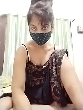 cutieNancy89 online show from 06-24-26, 10:18