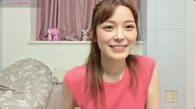 Snapshot of -Ria1022- chatting on 07-16-26, 03:31 -Ria1022- online show from 07-16-26, 03:31