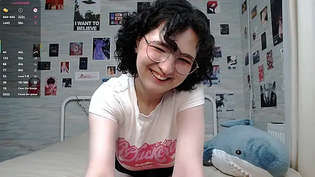 JackieApplePie online show from 06-18-26, 06:34