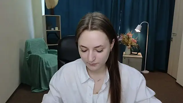 Snapshot of LeishaChamblee chatting on 05-31-26, 06:30 LeishaChamblee online show from 05-31-26, 06:30
