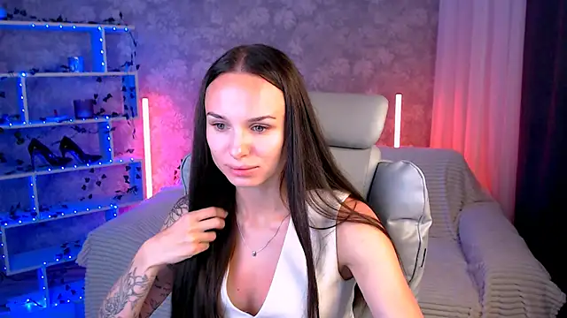 NicoleMerz online show from 07-13-26, 06:18