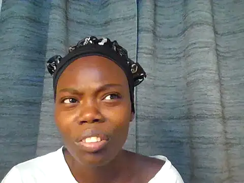 Snapshot of Sweet_quincy chatting on 06-22-26, 12:16 Sweet quincy online show from 06-22-26, 12:16