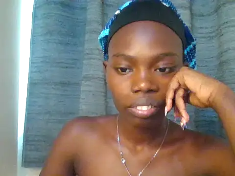 Snapshot of Sweet_quincy chatting on 07-09-26, 09:43 Sweet quincy online show from 07-09-26, 09:43