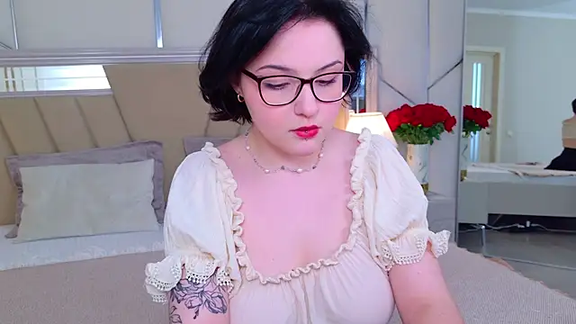 Snapshot of SelenaMindal chatting on 06-04-26, 05:23 SelenaMindal online show from 06-04-26, 05:23