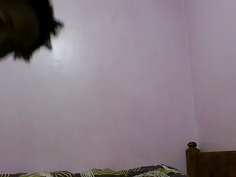 Snapshot of Sexyvaren chatting on 05-28-26, 11:49 Sexyvaren online show from 05-28-26, 11:49