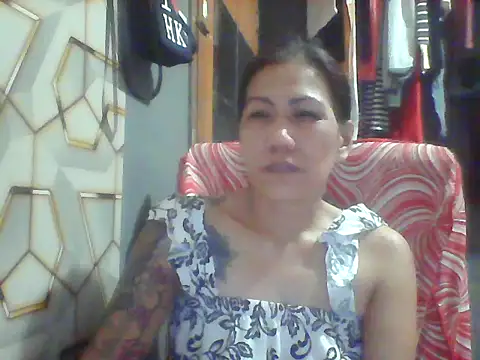 Snapshot of pinayheartaker chatting on 06-05-26, 12:00 pinayheartaker online show from 06-05-26, 12:00