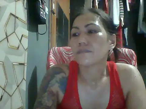 Snapshot of pinayheartaker chatting on 06-01-26, 12:27 pinayheartaker online show from 06-01-26, 12:27