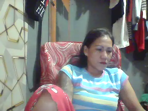 Snapshot of pinayheartaker chatting on 06-10-26, 01:12 pinayheartaker online show from 06-10-26, 01:12