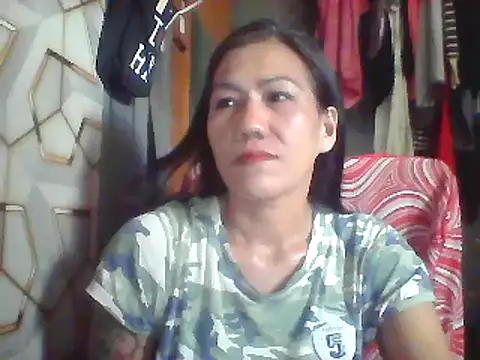 Snapshot of pinayheartaker chatting on 06-10-26, 01:07 pinayheartaker online show from 06-10-26, 01:07