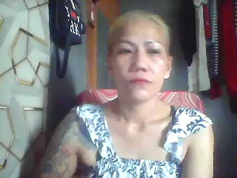 Snapshot of pinayheartaker chatting on 06-26-26, 01:00 pinayheartaker online show from 06-26-26, 01:00