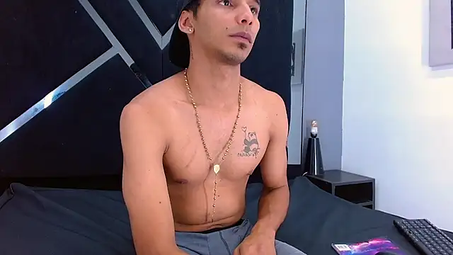 Snapshot of Felix_Lago chatting on 06-01-26, 07:46 Felix Lago online show from 06-01-26, 07:46