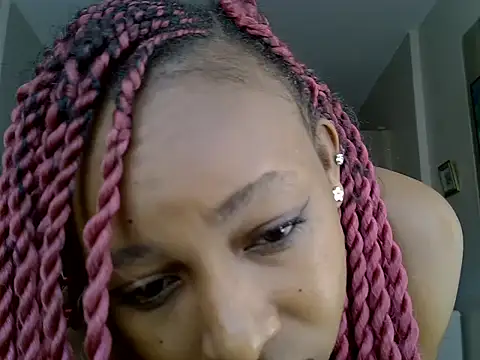 Snapshot of cocolaurah chatting on 06-07-26, 11:37 cocolaurah online show from 06-07-26, 11:37