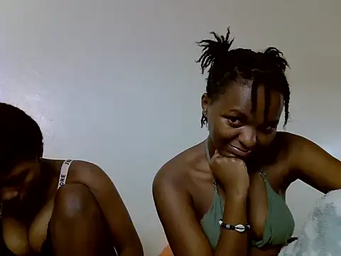 Snapshot of Sexy_shanaya5 chatting on 06-24-26, 12:09 Sexy shanaya5 online show from 06-24-26, 12:09