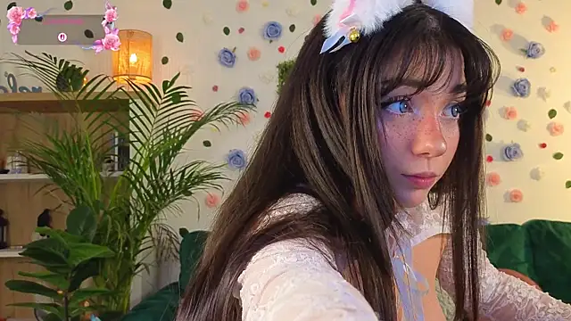 justmeavery online show from 06-26-26, 03:34