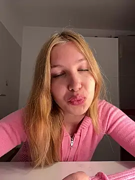 MilaaXOO online show from 06-10-26, 07:26