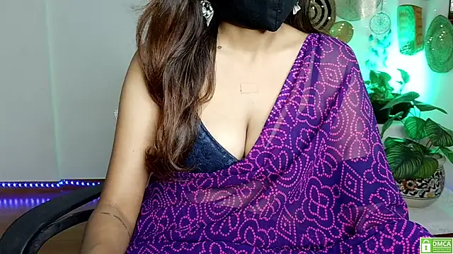 Snapshot of Yalinahotty chatting on 07-21-26, 02:25 Yalinahotty online show from 07-21-26, 02:25