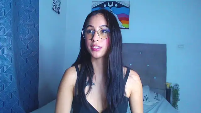 Snapshot of alanasaenz_ chatting on 06-12-26, 05:38 alanasaenz online show from 06-12-26, 05:38