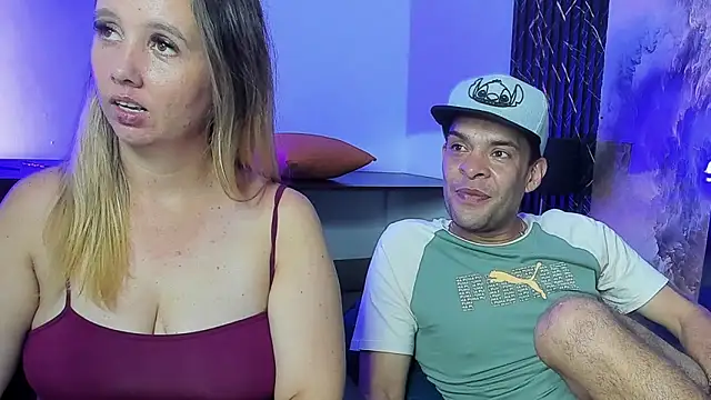 Snapshot of Mia_and_Erick chatting on 06-17-26, 03:39 Mia and Erick online show from 06-17-26, 03:39
