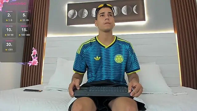 Mauro boy online show from 07-10-26, 07:25
