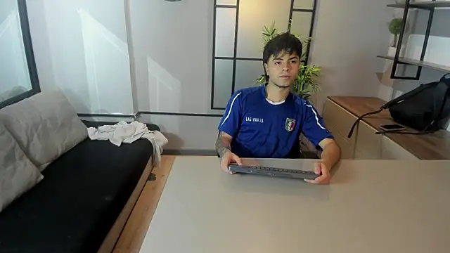 FedeViale online show from 07-12-26, 03:40