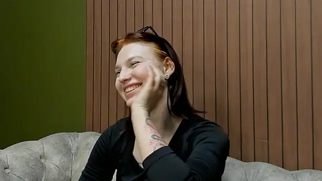 Snapshot of Nora_Finch chatting on 05-28-26, 12:11 Nora Finch online show from 05-28-26, 12:11