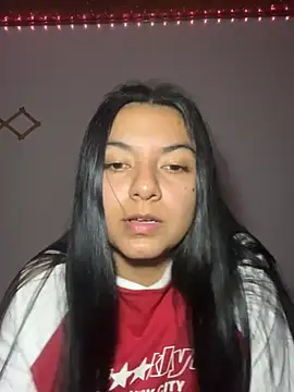 Snapshot of YunaSky chatting on 06-12-26, 01:58 YunaSky online show from 06-12-26, 01:58