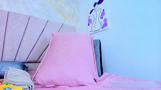 ariana florez  online show from 07-24-26, 07:10