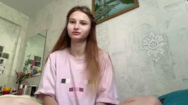 Snapshot of HeIen_cute chatting on 07-15-26, 07:48 HeIen cute online show from 07-15-26, 07:48