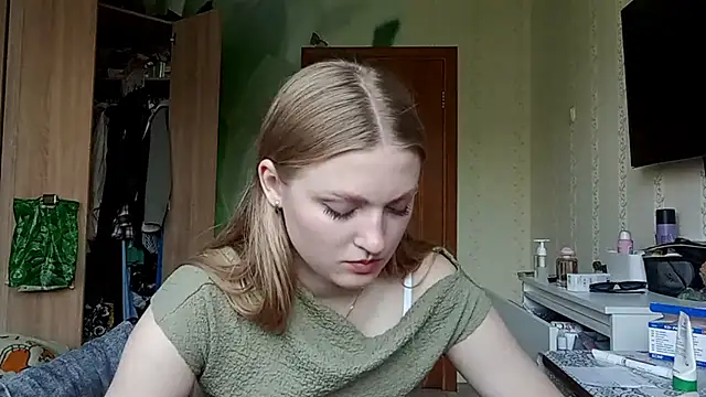 Snapshot of NorineGressett chatting on 06-10-26, 03:35 NorineGressett online show from 06-10-26, 03:35