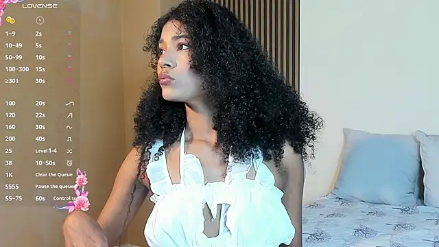 Snapshot of Lissa_Blaze chatting on 06-19-26, 11:05 Lissa Blaze online show from 06-19-26, 11:05