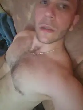 Snapshot of Salvatore96187 chatting on 08-03-26, 04:24 Salvatore96187 online show from 08-03-26, 04:24