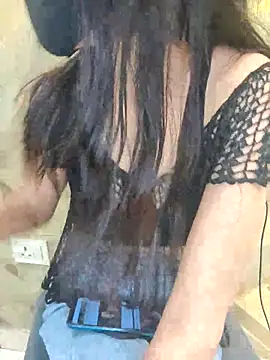 Snapshot of Hey-anamika chatting on 06-18-26, 08:14 Hey-anamika online show from 06-18-26, 08:14