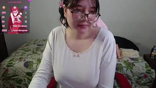 Hinata kawaii online show from 06-08-26, 09:32