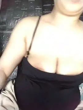 Snapshot of Lindaa68 chatting on 05-29-26, 06:03 Lindaa68 online show from 05-29-26, 06:03