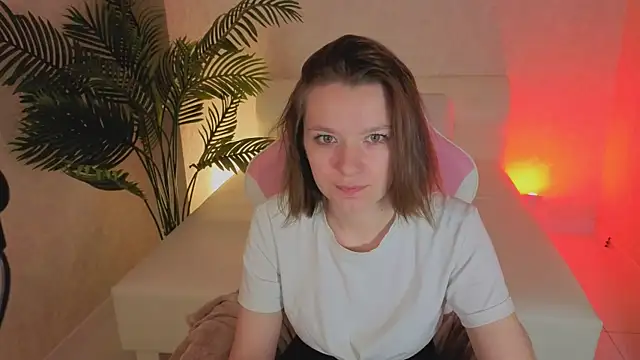 Snapshot of kira_hatti chatting on 05-31-26, 01:11 kira hatti online show from 05-31-26, 01:11