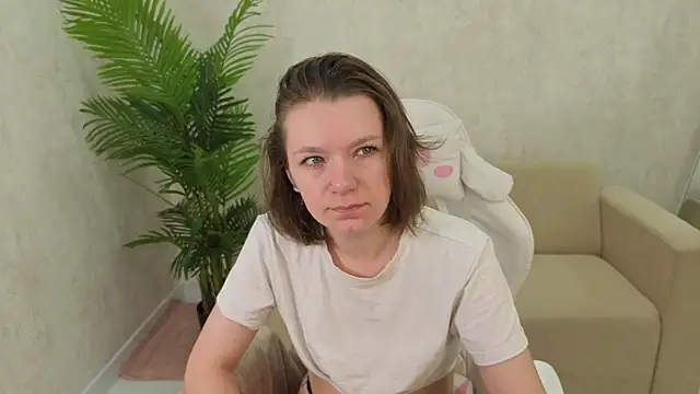 Snapshot of kira_hatti chatting on 06-04-26, 01:10 kira hatti online show from 06-04-26, 01:10