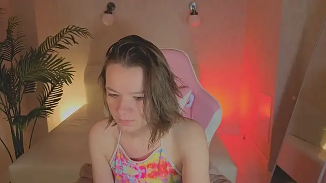 Snapshot of kira_hatti chatting on 06-07-26, 01:11 kira hatti online show from 06-07-26, 01:11