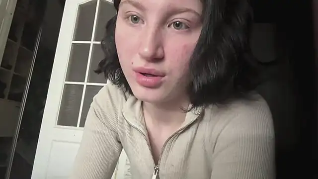 Snapshot of MckenzieOliver chatting on 05-31-26, 08:09 MckenzieOliver online show from 05-31-26, 08:09