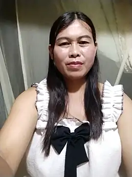 Snapshot of -Hatybi- chatting on 06-30-26, 03:34 -Hatybi- online show from 06-30-26, 03:34