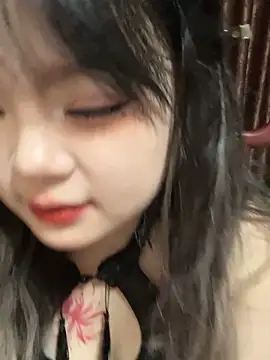 Snapshot of mgvivi chatting on 05-31-26, 12:00 mgvivi online show from 05-31-26, 12:00