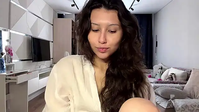 Snapshot of Alicekitty67 chatting on 07-15-26, 07:15 Alicekitty67 online show from 07-15-26, 07:15