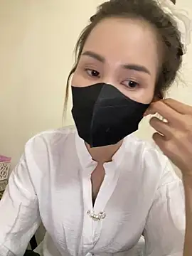Snapshot of -Samm_ chatting on 06-11-26, 04:31 -Samm online show from 06-11-26, 04:31