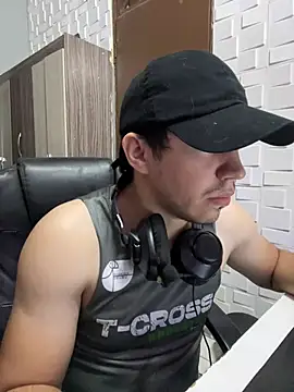 Fer Ti online show from 07-18-26, 01:47