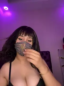 Snapshot of DiivA300 chatting on 08-01-26, 11:30 DiivA300 online show from 08-01-26, 11:30